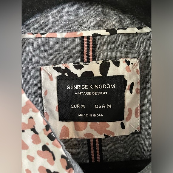 Sunrise Kingdom Animal Print White Pink Shirt Button Down Shortsleeve Mens SizeM - Picture 13 of 15